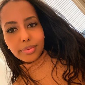 Meet your Posher, Helen